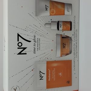 No 7 Time to Glow Radiance Collection 4 Step To Radiant Glowing Skin Set